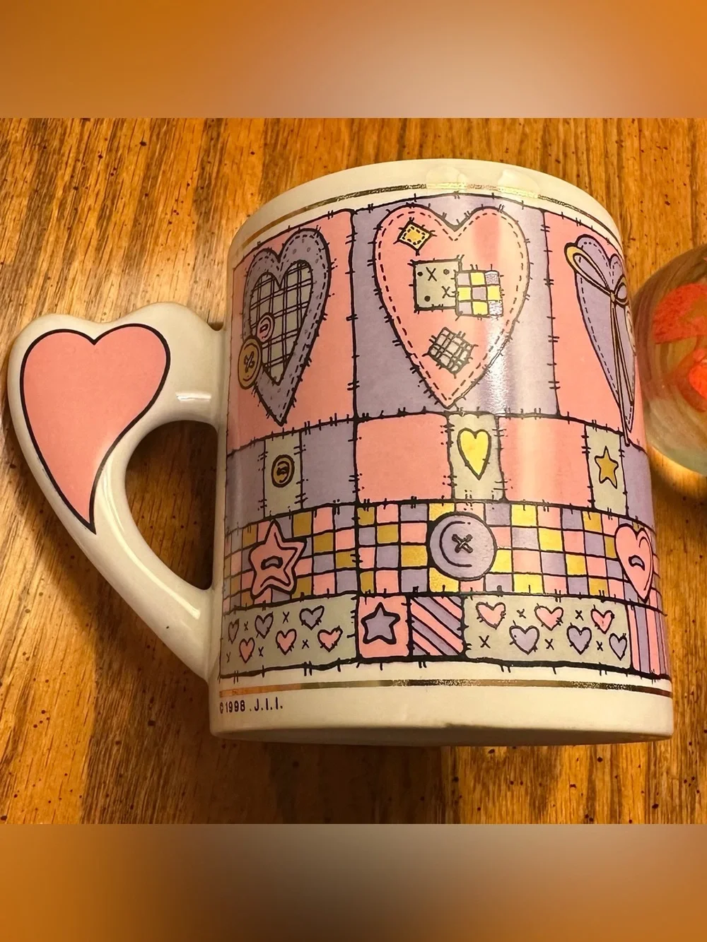 1998 Gold trim cottage core Vintage heart mug